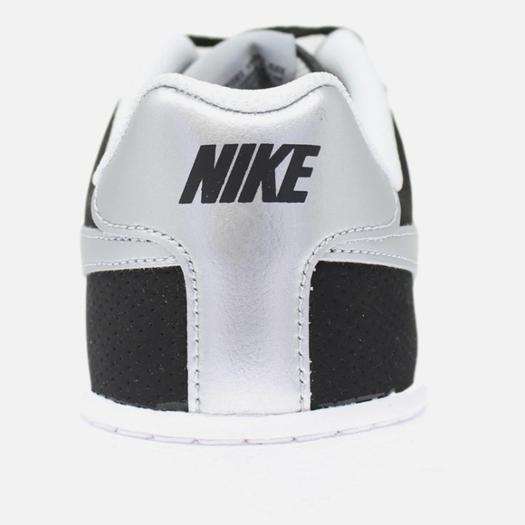 NEW Nike Court Royale Low Womens Casual Shoes Black Silver 749867-001 - Picture 3 of 4